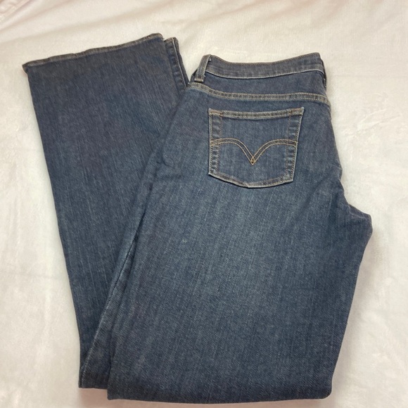 Levi’s Bootcut 515 Jeans in 6 Long - Picture 1 of 9